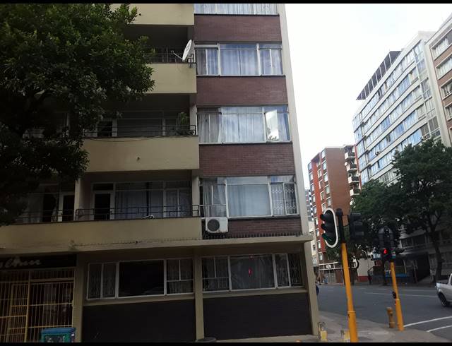 2 BEDROOM FLAT FOR SALE IN DURBAN CENTRAL